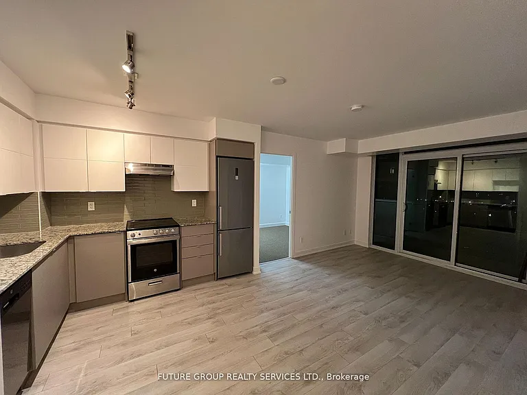 120 Varna Dr W #1303 — Photo 5