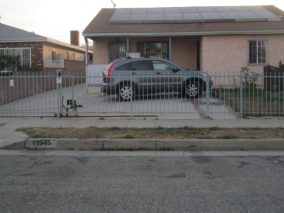 1st image of 11945 Birch Ave