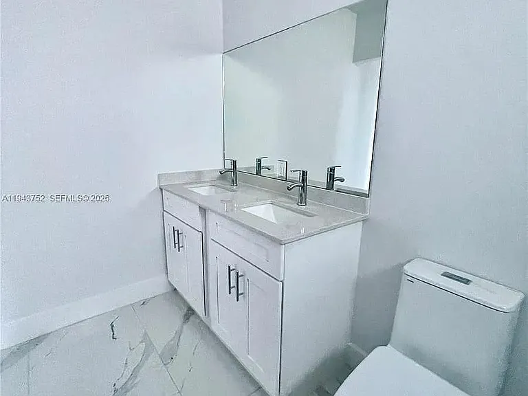 1220-1230 NW 5th Ct #2 — Photo 4