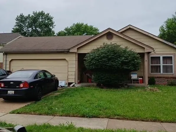 2343 Farnham Ln, Florissant, MO 63033