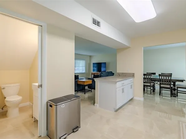 4725 Soapstone Dr, Tampa, FL 33615