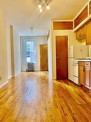 4th image of 353 E 77th St #9