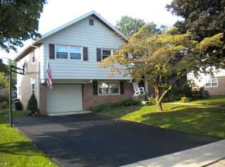 1128 Whitfield Blvd, Reading, PA 19609