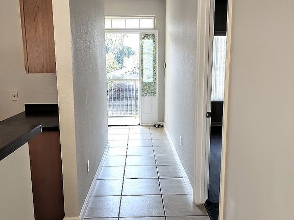 4th image of 2935 NE 7th St APT 304