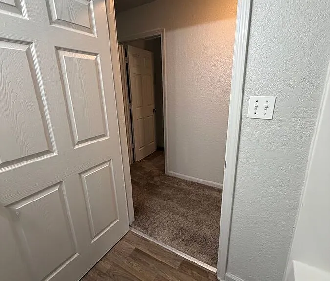 301 E Kansas St — Photo 13
