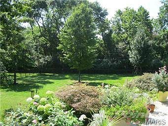 3rd image of 53 S Ladue Estates Dr