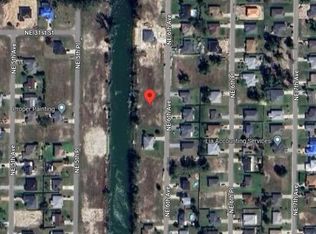 3012 NE 6th Ave, Cape Coral, FL 33909