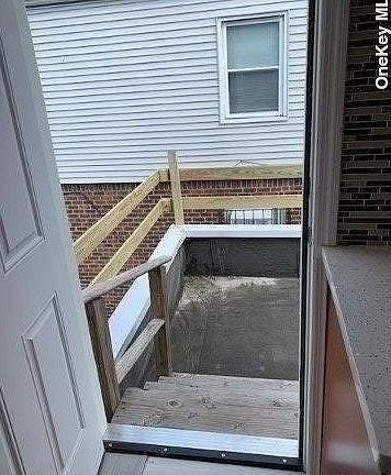3rd image of 111-38 176th St Unit 2
