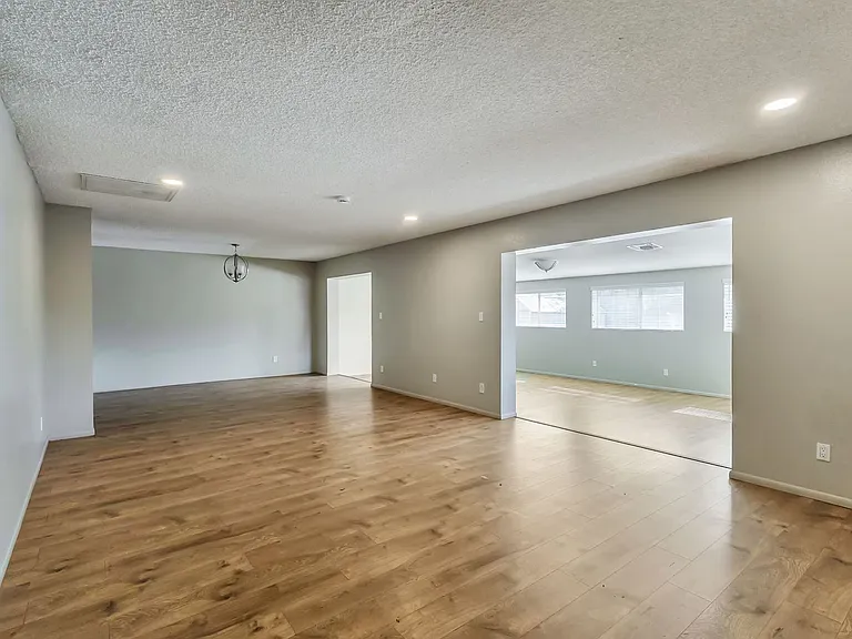 3511 S Alder Dr — Photo 6