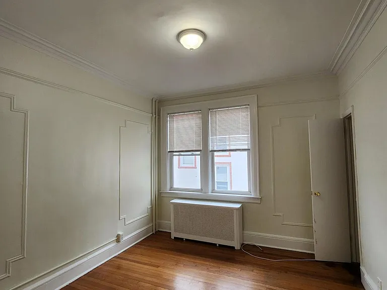 164 Cromwell Ave #2 — Photo 13