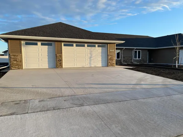 2808 Airline Ave SE, Aberdeen, SD 57401