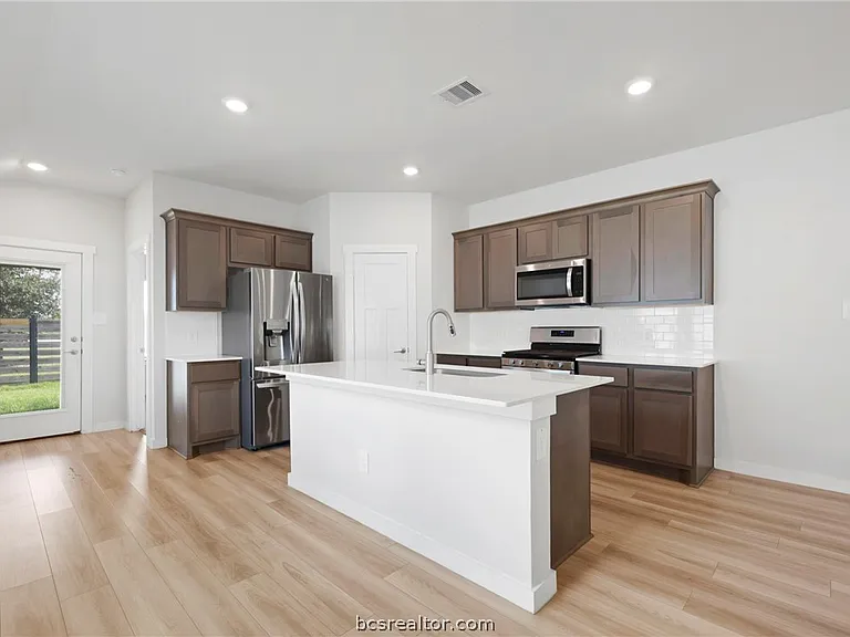1232 Amistad Loop — Photo 5