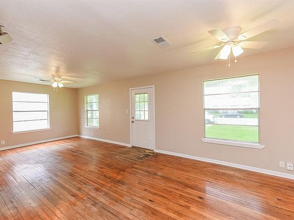 5th image of 707 13th Ave N