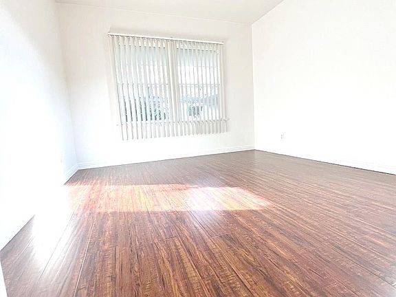 3rd image of 210 S Santa Anita Ave #A