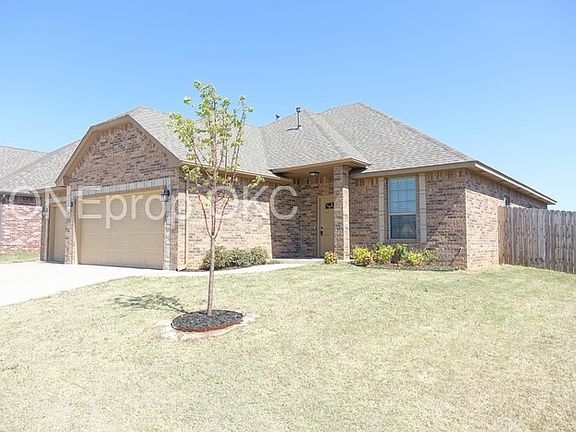 3rd image of 612 Kearny Ln