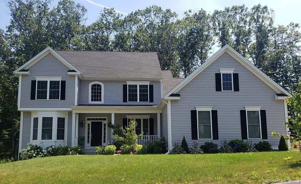 1st image of 12 Beechwood Holw
