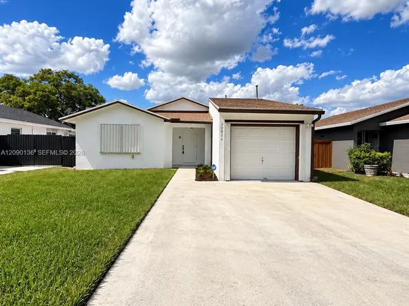 20924 Grouper Dr, Cutler Bay, FL 33189