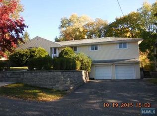 52 Grissom St, Norwood, NJ 07648
