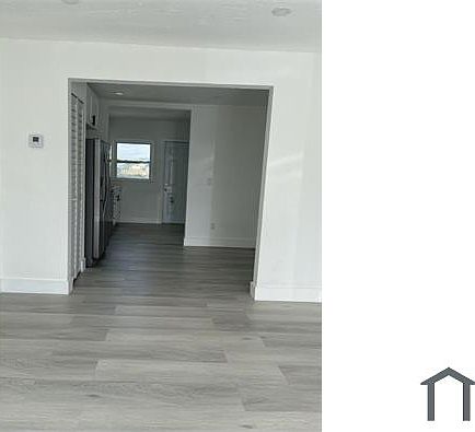 4th image of 2033 NW 43rd St #2033