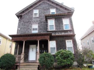 371 Prospect St, Fall River, MA 02720