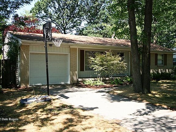 4th image of 5769 Blaine Ave SE