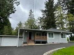 4131 54th Ave NE — Photo 1