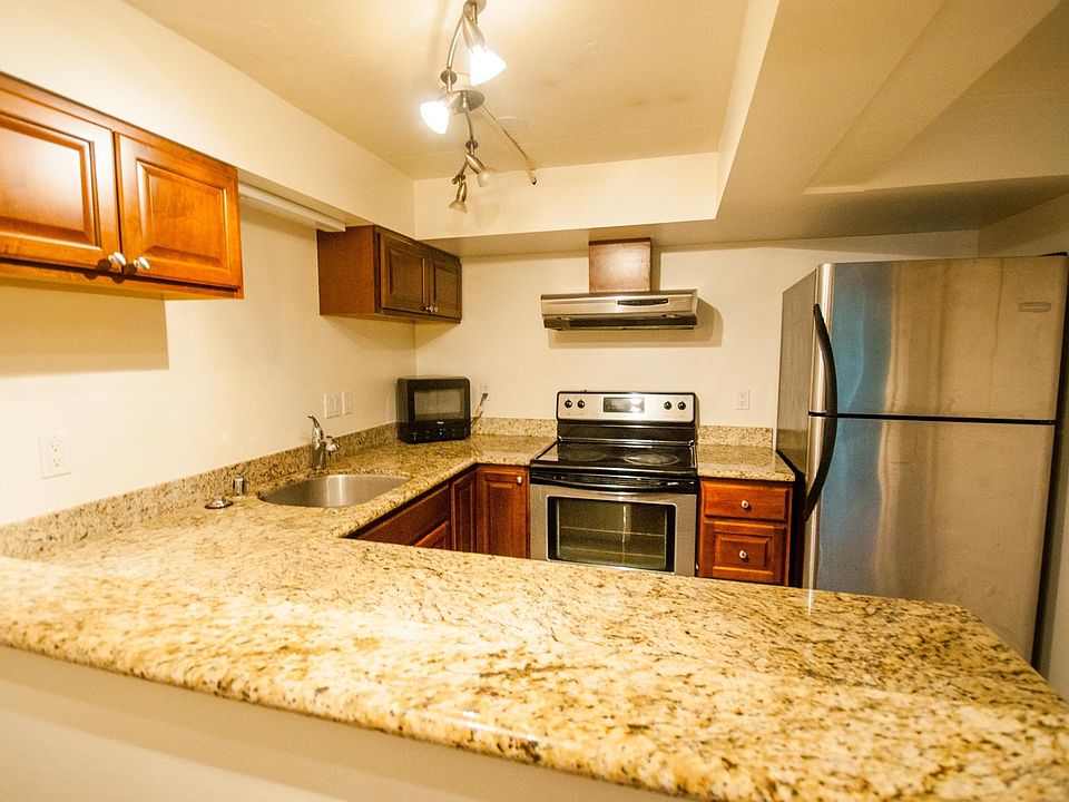 Elegant Granite Countertops at Capitol Design Build