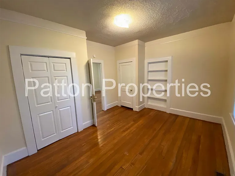 2221 Greene St — Photo 9