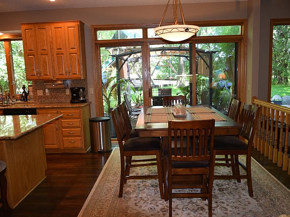 4th image of 1300 Forest Park Ln