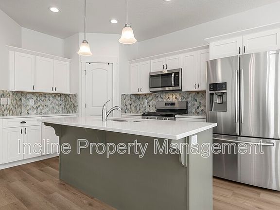 5th image of 1009 N Ledger Dr
