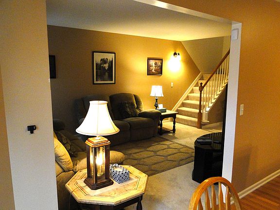 2nd image of 8656 Ironwood Dr