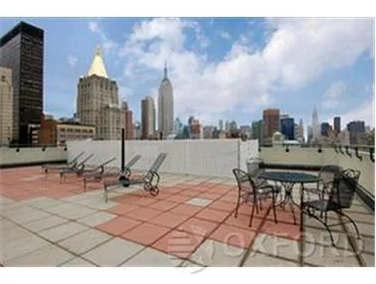 Sold by Oxford Property Group | media 12
