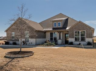 137 Oak Grove Dr, Rhome, TX 76078