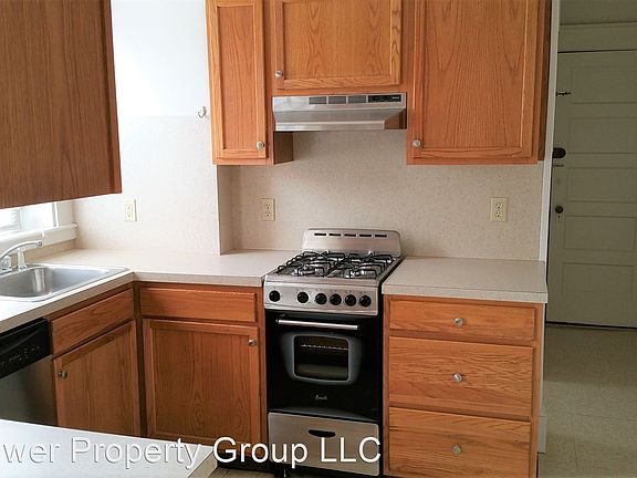 3rd image of 103 Medway St APT 8