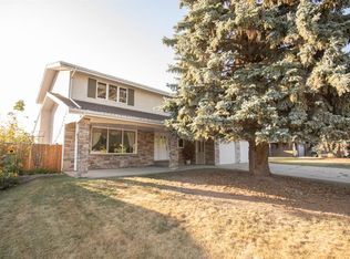 29 E Allan Close, Red Deer, AB T4R1A4