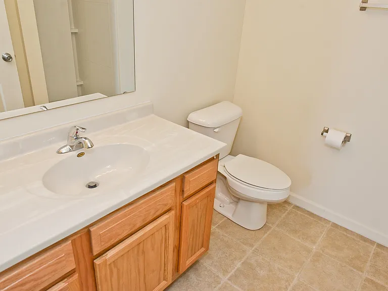 1825 Wichman Ln — Photo 34