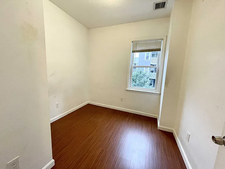 93A Hillside St — Photo 13