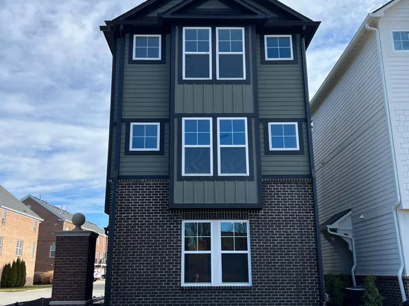 15296 Mystic Rock Ct, Carmel, IN 46033