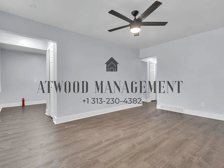 7677 Westwood St — Photo 4