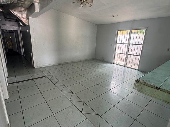 5th image of 4622 Arzube Ln