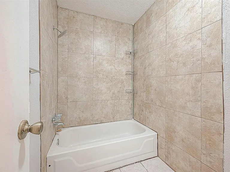 19510 Westhaven Dr — Photo 39