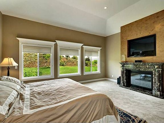 5th image of 2969 Yucca Dr