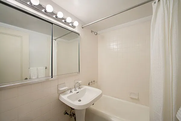 Rented by Compass | media 3