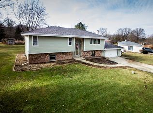 25152 S Rondorey Rd, Elwood, IL 60421