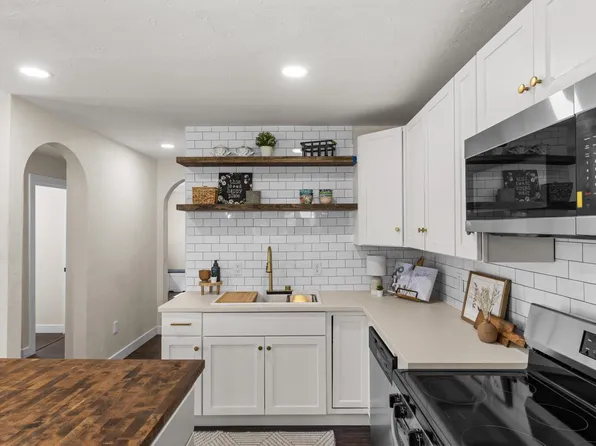 1502 Grant STREET, Beloit, WI 53511