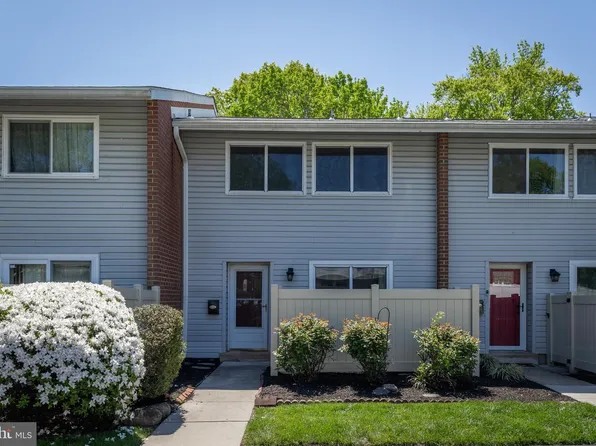 8 Mallow Pl, Wilmington, DE 19810