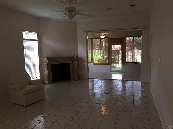 2nd image of 1193 Autumn Breeze Cir