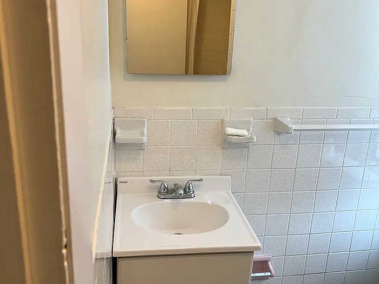 18 Lincoln St #2 — Photo 7