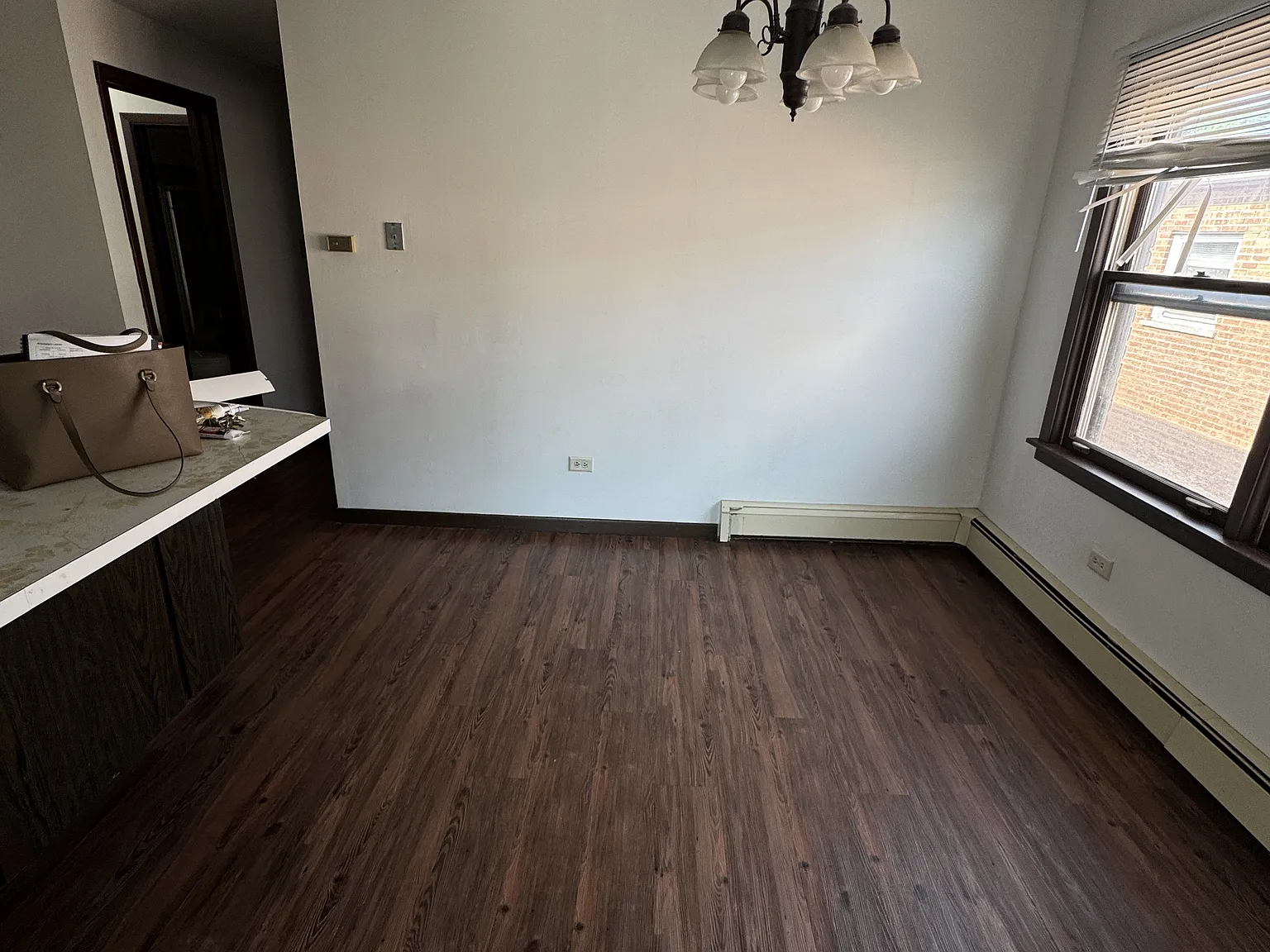 2 bed, 950 sqft, $1,575 — Photo 3