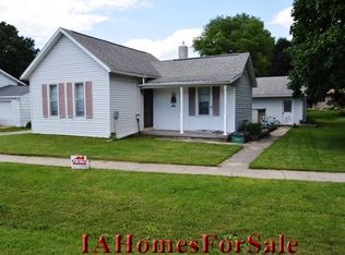 302 W Tuttle St, Norway, IA 52318